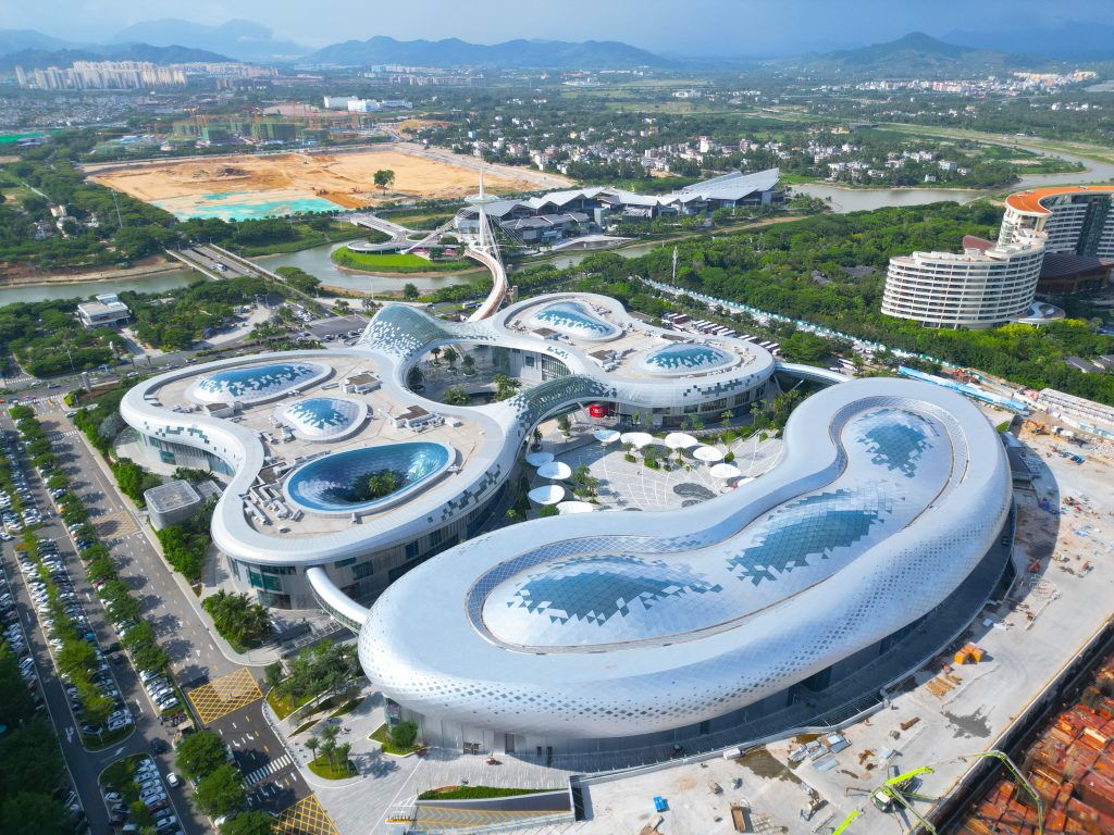 中国中免拟对三亚国际免税城在建项目追加投资超10亿元