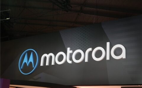 摩托罗拉发布Moto Watch 120智能手表：1.43寸圆形表盘、10天长续航