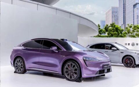 7.99万就能提车的Model Y，还顶得住新势力的围攻吗